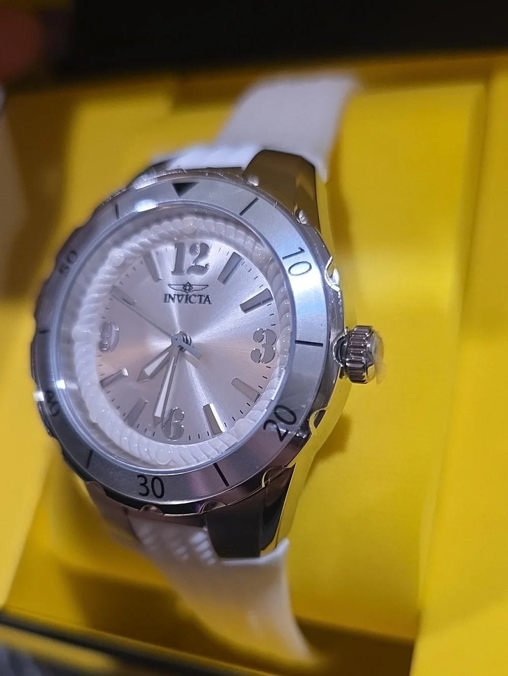 Invicta description movement